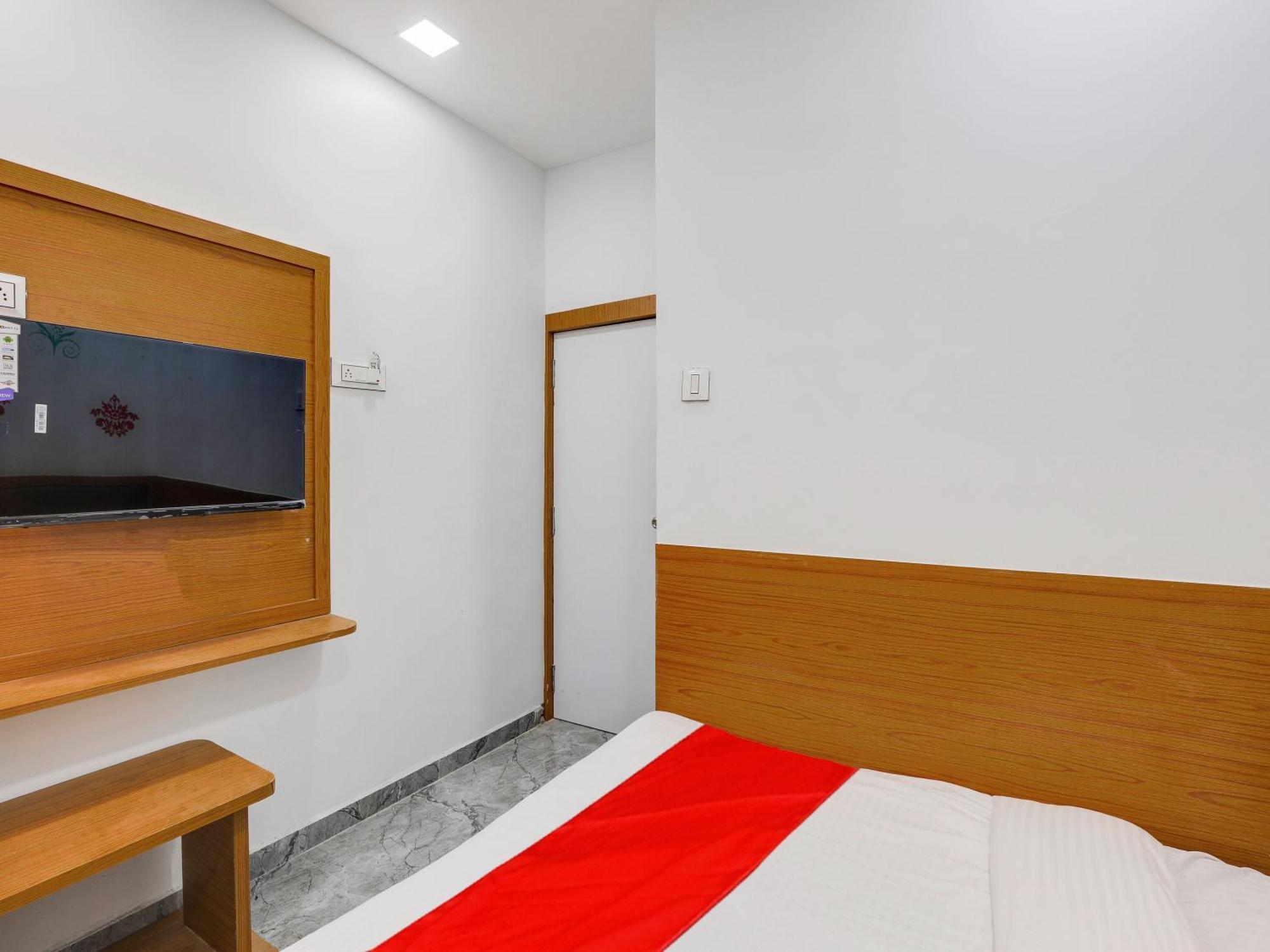 Hotel O Green City Surat Esterno foto
