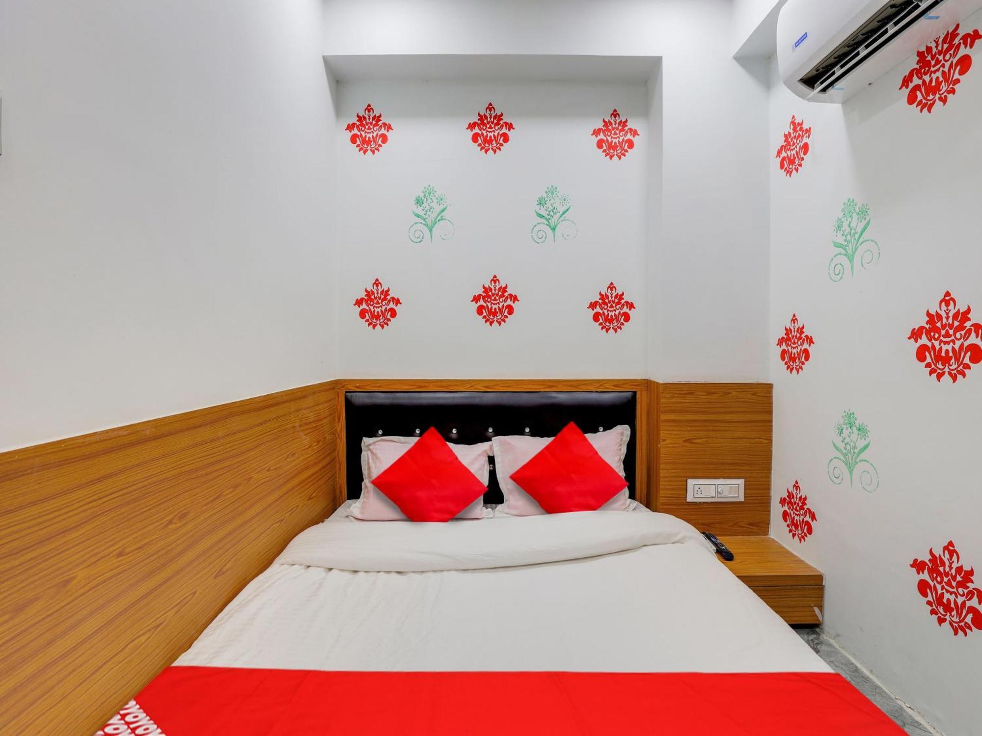 Hotel O Green City Surat Esterno foto